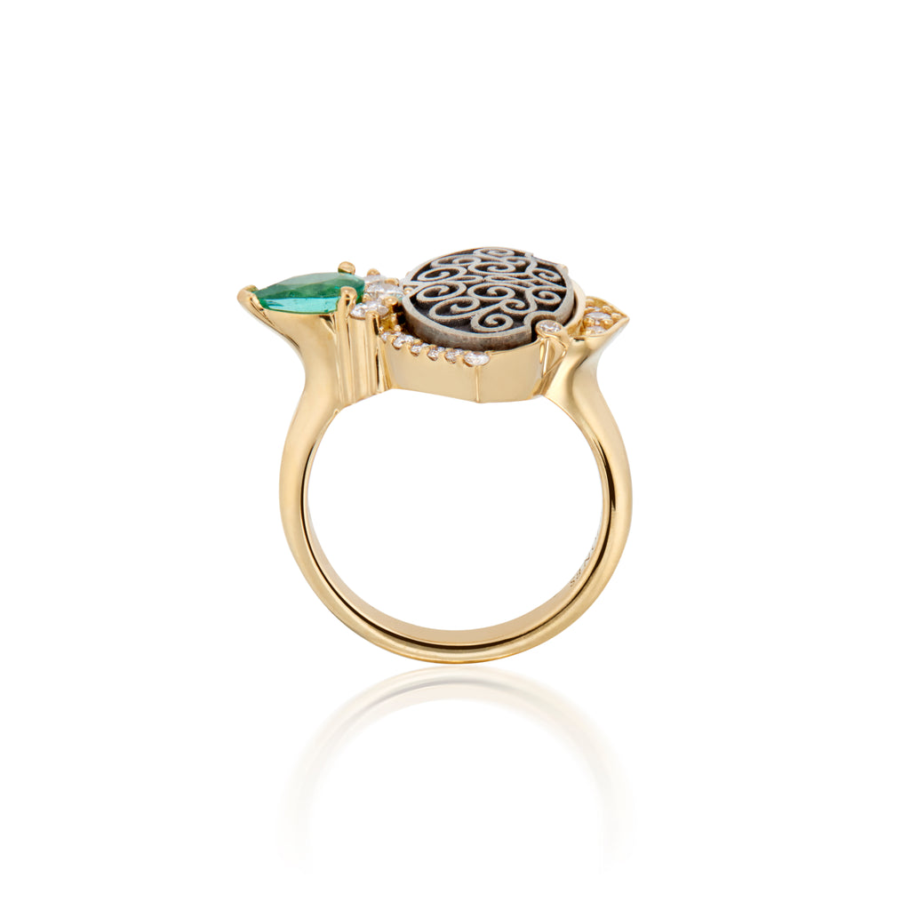 18ct Gold - Oxidized Silver Emerald - Diamond Ring
