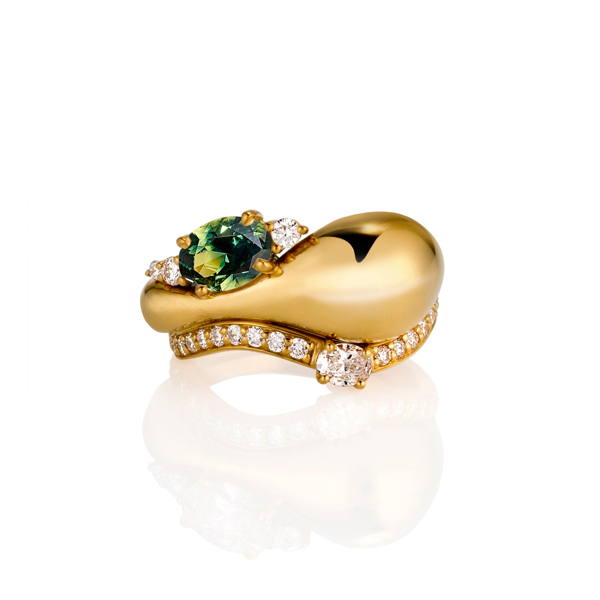 18ct yellow gold engagement ring with 1.10ct oval Australian parti sapphire and 24 F‑VS diamonds 0.51ct