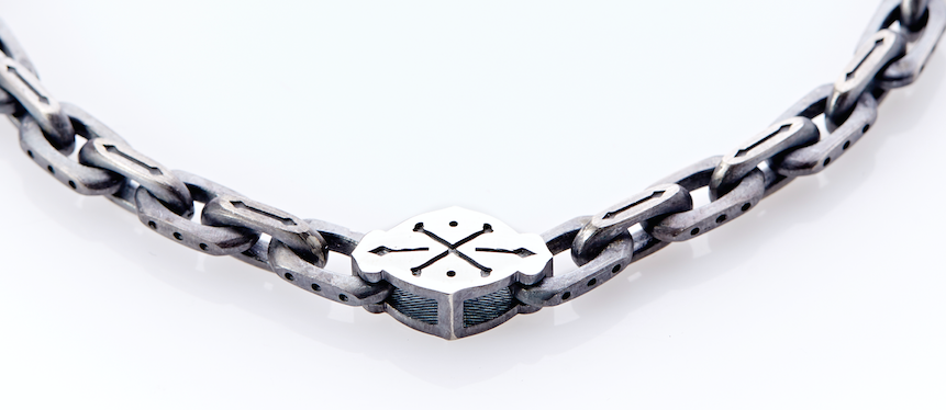 Oxidised Sterling Silver Linked Bracelet / Cross-Bones Centre Plate